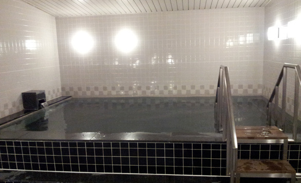 firstcabin bath.jpg