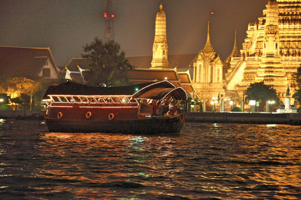 free cruising in bangkok.jpg